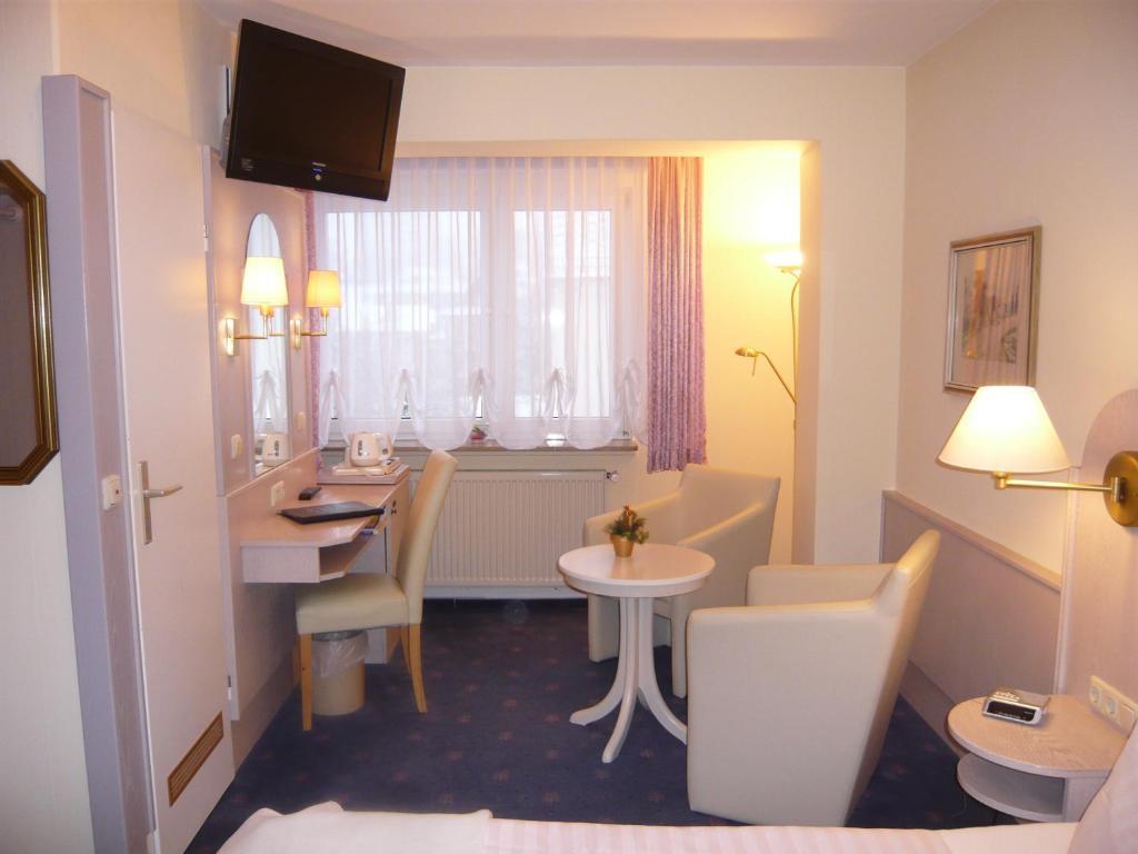 Sletz Parkhotel Гисен Номер фото