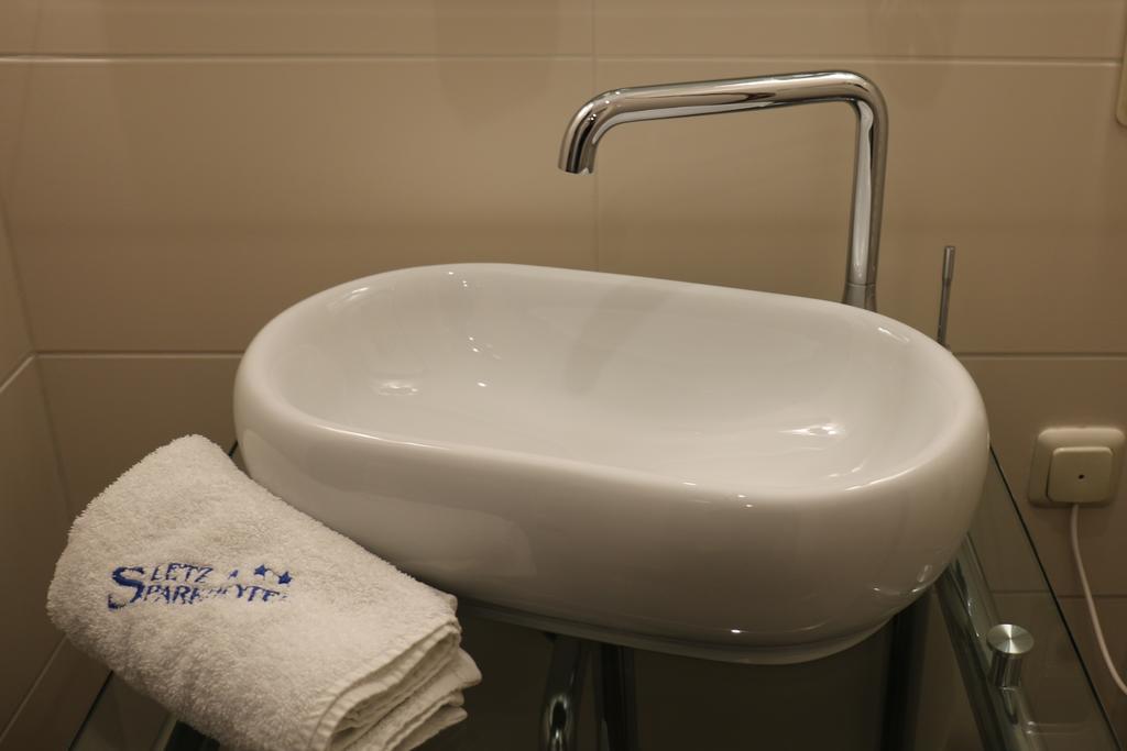 Sletz Parkhotel Гисен Экстерьер фото